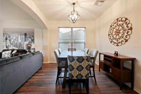 Villa ou maison à vendre à Kissimmee, Floride: 5 chambres, 331.29 m2 № 1667157 - photo 11