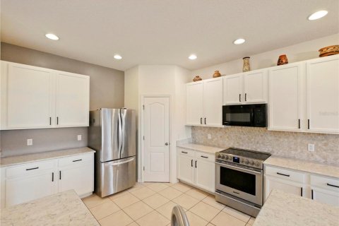 Villa ou maison à vendre à Kissimmee, Floride: 5 chambres, 331.29 m2 № 1667157 - photo 15