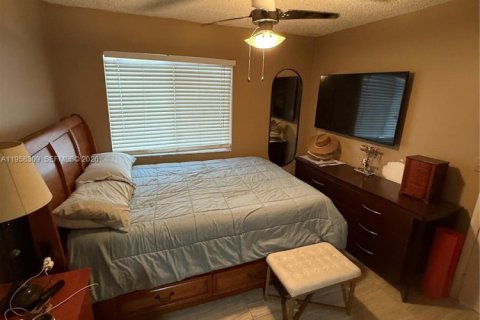 Купить виллу или дом в Хайалиа, Флорида 3 спальни, 144.28м2, № 2017918 - фото 10