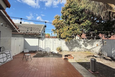 Купить виллу или дом в Хайалиа, Флорида 3 спальни, 144.28м2, № 2017918 - фото 15