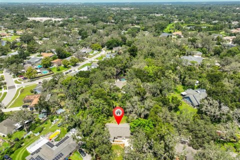 Villa ou maison à louer à Brandon, Floride: 4 chambres, 147.99 m2 № 2415497 - photo 3