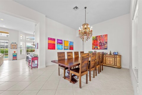 Villa ou maison à vendre à Miramar, Floride: 5 chambres, 261.06 m2 № 1957870 - photo 10