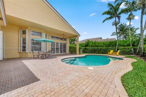 Villa ou maison à vendre à Miramar, Floride: 5 chambres, 261.06 m2 № 1957870 - photo 6