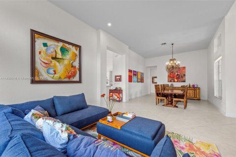 Villa ou maison à vendre à Miramar, Floride: 5 chambres, 261.06 m2 № 1957870 - photo 9