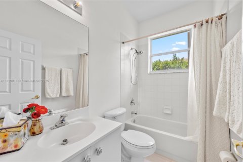 Villa ou maison à vendre à Miramar, Floride: 5 chambres, 261.06 m2 № 1957870 - photo 26