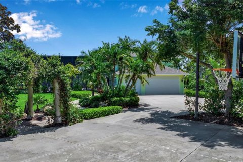 Villa ou maison à vendre à Bradenton, Floride: 5 chambres, 484.95 m2 № 1815090 - photo 17