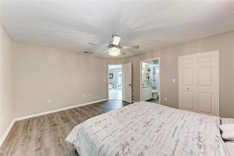 House in Sarasota, Florida 3 bedrooms, 185.71 sq.m. № 1831926 - photo 19