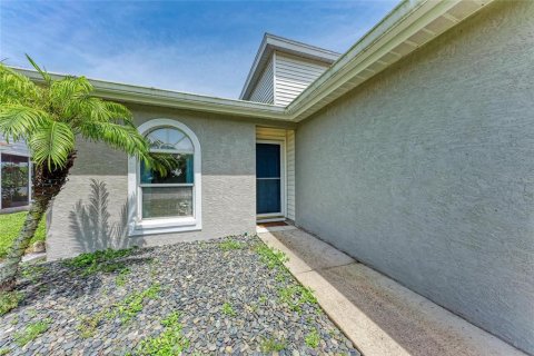 House in Sarasota, Florida 3 bedrooms, 185.71 sq.m. № 1831926 - photo 4