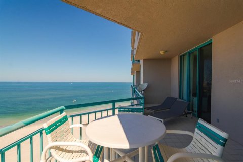 Condo in Clearwater, Florida, 3 bedrooms  № 2103554 - photo 7