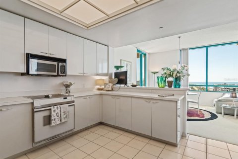 Condo in Clearwater, Florida, 3 bedrooms  № 2103554 - photo 22
