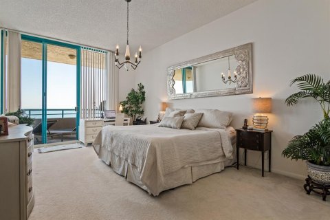 Condo in Clearwater, Florida, 3 bedrooms  № 2103554 - photo 29