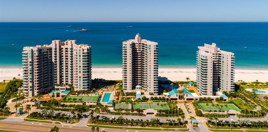 Condo in Clearwater, Florida, 3 bedrooms  № 2103554