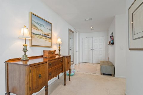 Condo in Clearwater, Florida, 3 bedrooms  № 2103554 - photo 9
