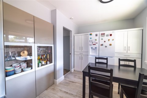 Villa ou maison à vendre à Pompano Beach, Floride: 3 chambres, 107.67 m2 № 1961878 - photo 15