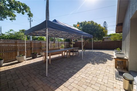 Villa ou maison à vendre à Pompano Beach, Floride: 3 chambres, 107.67 m2 № 1961878 - photo 30