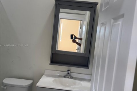 Купить виллу или дом в Порт-Шарлотт, Флорида 5 спален, 185.06м2, № 1969481 - фото 14