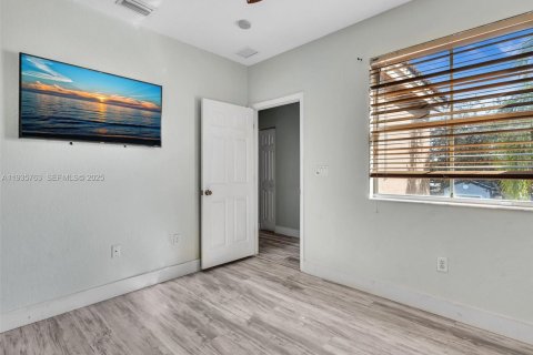 House in Homestead, Florida 4 bedrooms, 179.12 sq.m. № 1993874 - photo 13