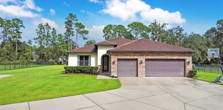 Casa en Orlando, Florida 5 dormitorios, 315.31 m2 № 1910622