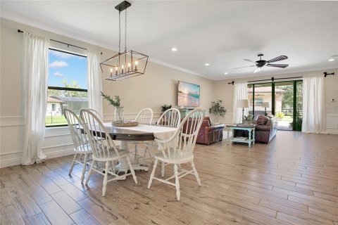 Casa en venta en Orlando, Florida, 5 dormitorios, 315.31 m2 № 1910622 - foto 9