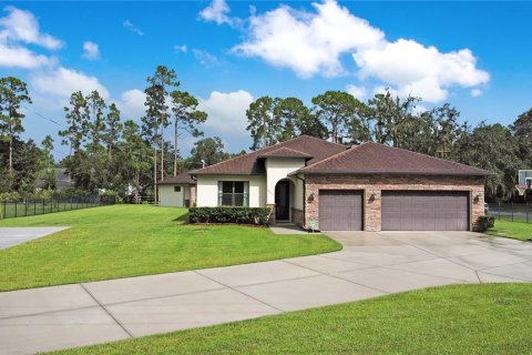 Casa en venta en Orlando, Florida, 5 dormitorios, 315.31 m2 № 1910622 - foto 2