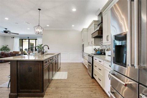 Casa en venta en Orlando, Florida, 5 dormitorios, 315.31 m2 № 1910622 - foto 13