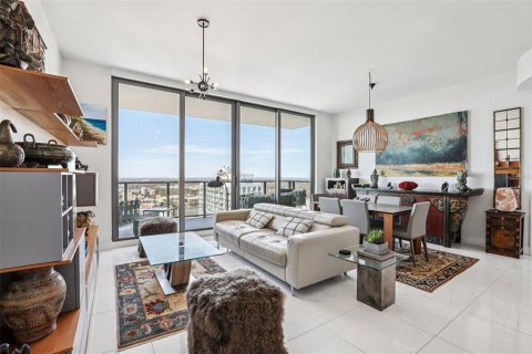 Condominio en venta en Saint Petersburg, Florida, 2 dormitorios, 130.25 m2 № 2418526 - foto 14