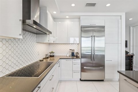 Condominio en venta en Saint Petersburg, Florida, 2 dormitorios, 130.25 m2 № 2418526 - foto 7