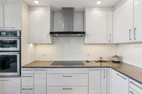 Condominio en venta en Saint Petersburg, Florida, 2 dormitorios, 130.25 m2 № 2418526 - foto 9