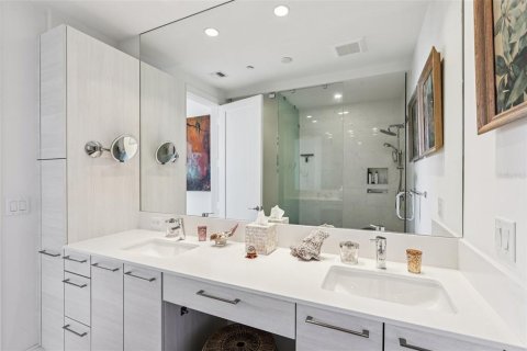 Condominio en venta en Saint Petersburg, Florida, 2 dormitorios, 130.25 m2 № 2418526 - foto 27