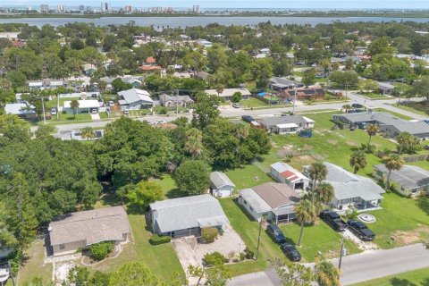 Casa en venta en Port Orange, Florida, 2 dormitorios, 67.63 m2 № 1905787 - foto 24