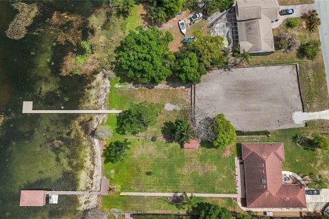 Casa en venta en Belle Isle, Florida, 5 dormitorios, 447.14 m2 № 2224515 - foto 8