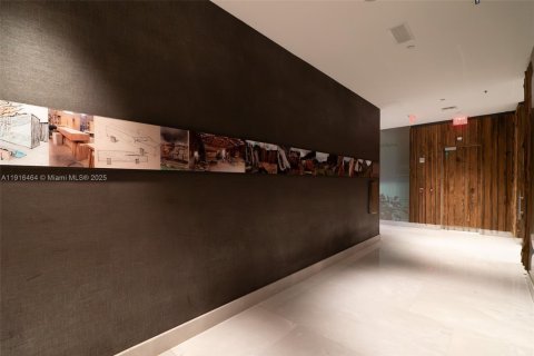 Condo in Miami, Florida, 3 bedrooms № 1972396 - photo 26