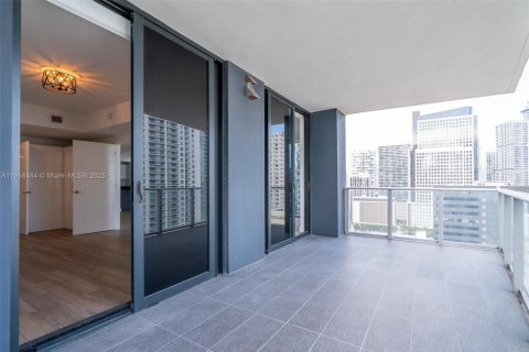 Condo in Miami, Florida, 3 bedrooms № 1972396 - photo 22