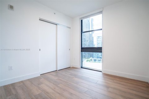 Condo in Miami, Florida, 3 bedrooms № 1972396 - photo 16