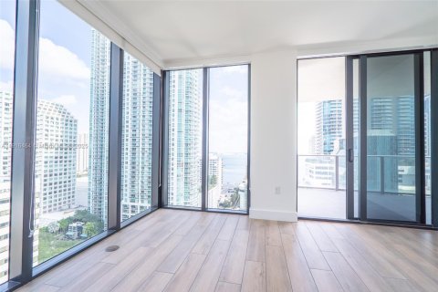 Condo in Miami, Florida, 3 bedrooms № 1972396 - photo 2