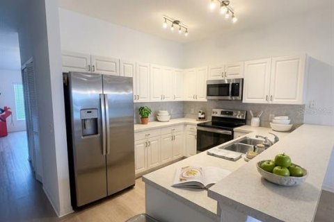 Copropriété à louer à Kissimmee, Floride: 3 chambres, 153.29 m2 № 2425960 - photo 8