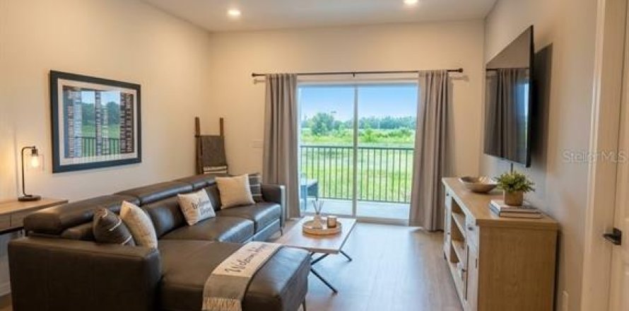 Condo à Kissimmee, Floride, 3 chambres  № 2425960