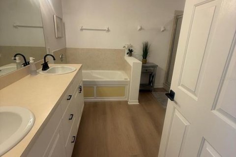 Copropriété à louer à Kissimmee, Floride: 3 chambres, 153.29 m2 № 2425960 - photo 4