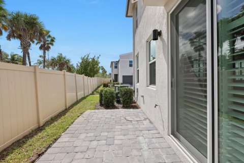 Touwnhouse à vendre à Stuart, Floride: 3 chambres, 167.6 m2 № 1079299 - photo 1