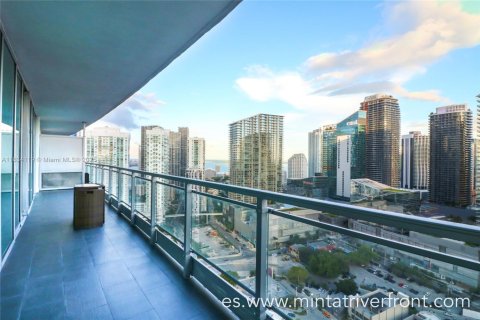 Condo in Miami, Florida, 3 bedrooms № 1935461 - photo 12