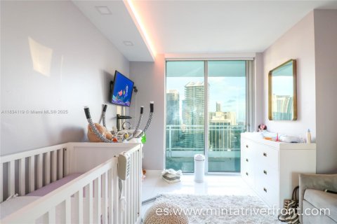 Condo in Miami, Florida, 3 bedrooms № 1935461 - photo 14