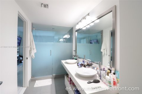Condo in Miami, Florida, 3 bedrooms № 1935461 - photo 7
