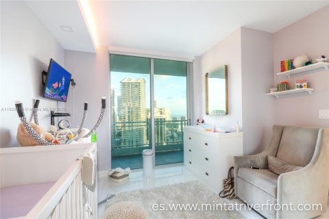 Condo in Miami, Florida, 3 bedrooms № 1935461 - photo 15