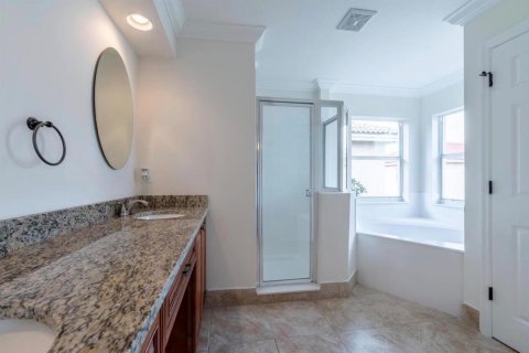 House in West Palm Beach, Florida 3 bedrooms, 155.52 sq.m. № 2290378 - photo 4