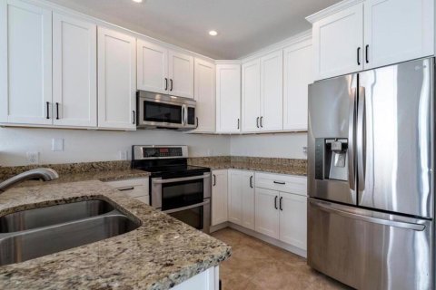 House in West Palm Beach, Florida 3 bedrooms, 155.52 sq.m. № 2290378 - photo 9