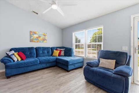 Villa ou maison à vendre à Deltona, Floride: 3 chambres, 112.78 m2 № 2151355 - photo 7