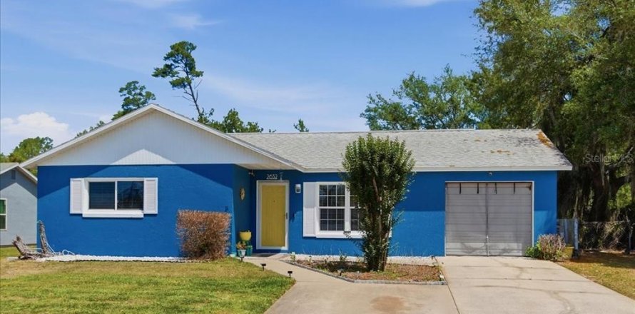 Villa ou maison à Deltona, Floride 3 chambres, 112.78 m2 № 2151355
