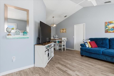 Villa ou maison à vendre à Deltona, Floride: 3 chambres, 112.78 m2 № 2151355 - photo 5