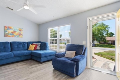 Villa ou maison à vendre à Deltona, Floride: 3 chambres, 112.78 m2 № 2151355 - photo 4