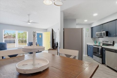 Villa ou maison à vendre à Deltona, Floride: 3 chambres, 112.78 m2 № 2151355 - photo 10